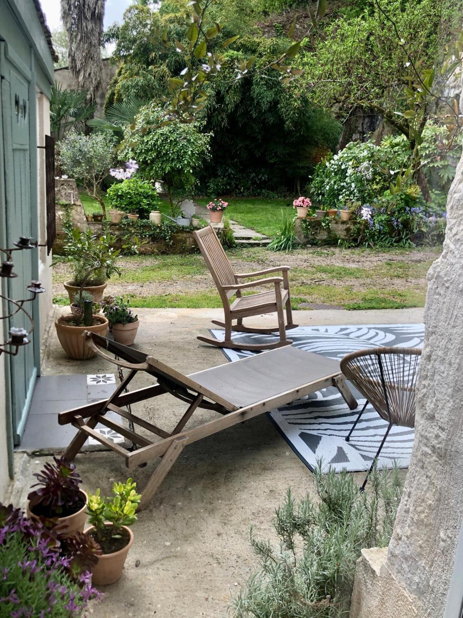 L'Heure Bleue Bed & Breakfast Сент Екстериор снимка